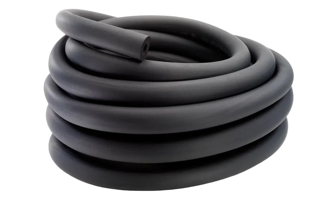 "AEROFLEX® SH COIL Rohrisolierung, Rohrdämmung - Endlos, Selbstklebend, Flexibler Dämmstoff aus Geschlossenzelligem Schaum Kautschukbasis, Schwarz - 28 x 10 mm/16m image"